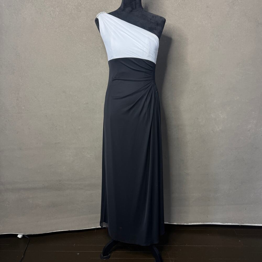 David’s Bridal One Shoulder Black White Formal Gown Ruched Prom Dress Size 4